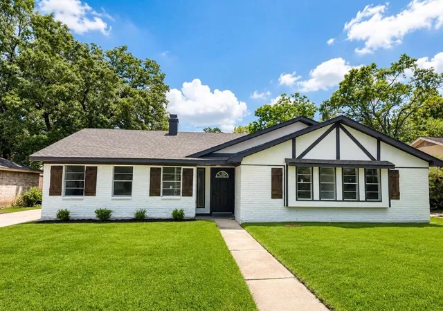 Photo 1 of Sale Pending at 23222 Earlmist Dr, Spring, TX 77373 | MLS# 26589633 | Listing updated on 2026-09-17
