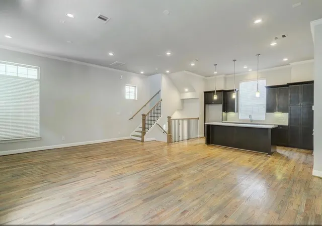 Photo 2 of Single family home for sale at 1040 W 26th Street #B, Houston, TX 77008 | MLS# 56634334 | Listing updated on 2026-08-17
