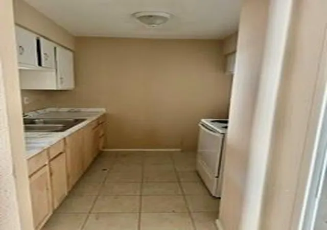 Photo 3 of Condo for sale at 7200 Clarewood Dr #6, Houston, TX 77036 | MLS# 46999110 | Listing updated on 2026-08-08