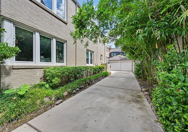 Homes for sale in Houston, TX | 2110 South Blvd, Houston, TX 77098 | MLS# 51990345