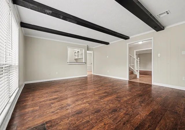 Homes for sale in Conroe, TX | 107 Carriage Ln, Conroe, TX 77385 | MLS# 11968223