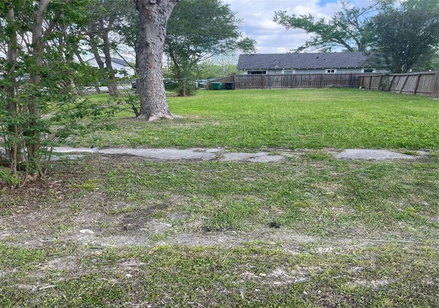 Photo 1 of Land for sale at 3701 Rawley St, Houston, TX 77020 | MLS# 89238544 | Listing updated on 2026-04-30
