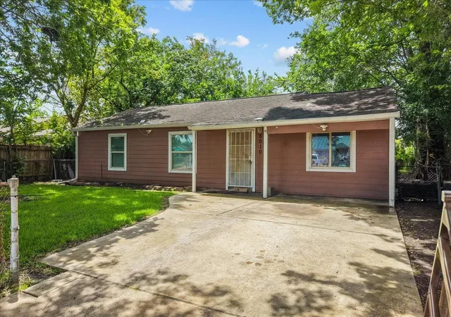 Photo 2 of Single family home for sale at 3010 Fern St, Pasadena, TX 77503 | MLS# 58957916 | Listing updated on 2026-08-28