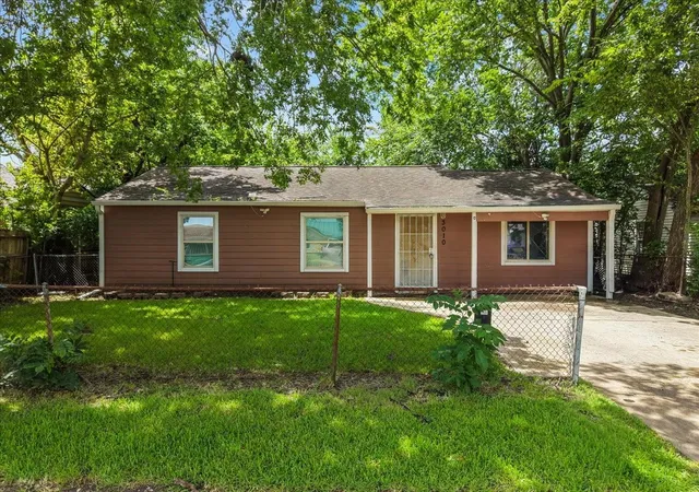 Photo 3 of Single family home for sale at 3010 Fern St, Pasadena, TX 77503 | MLS# 58957916 | Listing updated on 2026-08-28