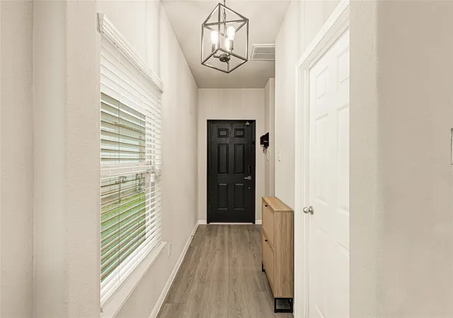 3rd image of 6520 Gillock Meadow Ln, Houston, TX 77048 | MLS# 46704651