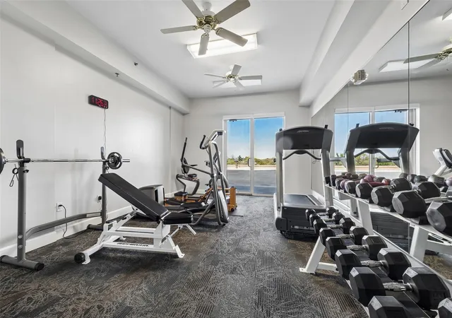 2nd image of 2520 Robinhood St, Houston, TX 77005