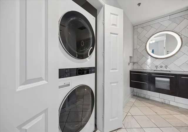 4th image of 2520 Robinhood St #807, Houston, TX 77005 | MLS# 38424098