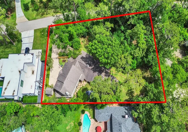 5th image of 8202 Burkhart, Houston, TX 77055 | MLS# 57596752