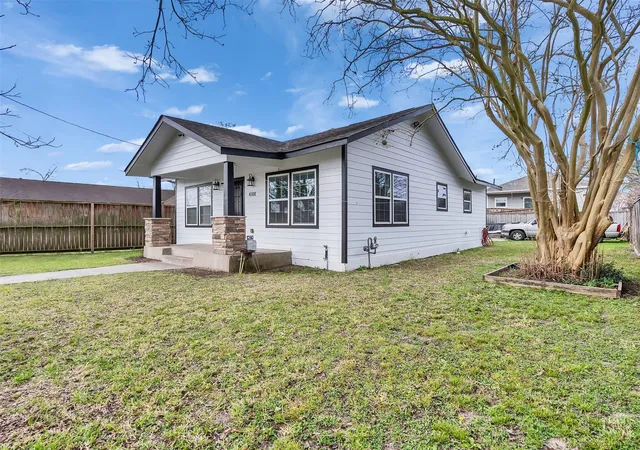 2nd image of 4101 Falls St, Houston, TX 77026 | MLS# 5804295