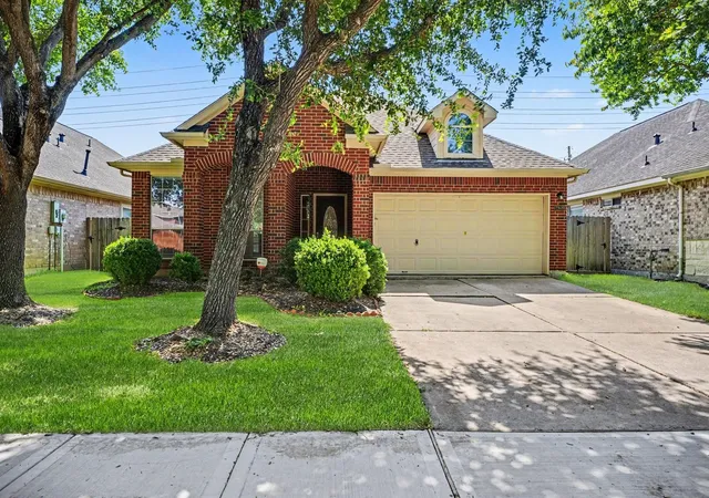Homes for sale in Pearland, TX | 2809 Morning Brook Wy, Pearland, TX 77584 | MLS# 40286876