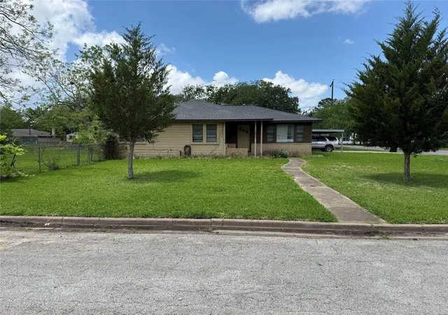 1st image of 1800 Carlisle St, Rosenberg, TX 77471 | MLS# 67213486