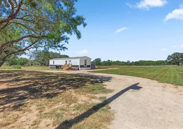 Photo 2 of Single family home for sale at 3131 Sandy Elm Rd, La Vernia, TX 78121 | MLS# 57849322 | Listing updated on 2026-09-05