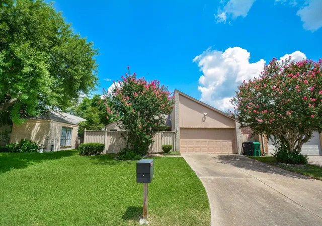 2nd image of 9514 Tarragon Lane, Houston, TX 77036 | MLS# 17092014