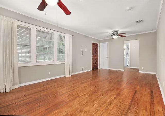 5th image of 108 N 7Th St, Highlands, TX 77562 | MLS# 8026113