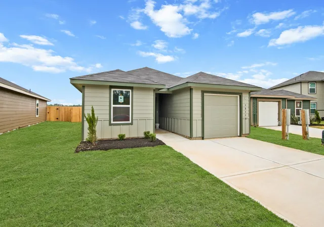 Photo 3 of Sale Pending at 13114 Mccrorey Crst Ln, Conroe, TX 77303 | MLS# 36228857 | Listing updated on 2026-08-19