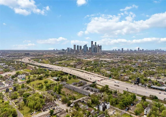 Homes for sale in Houston, TX | 2301 Staples St, Houston, TX 77026 | MLS# 90666663