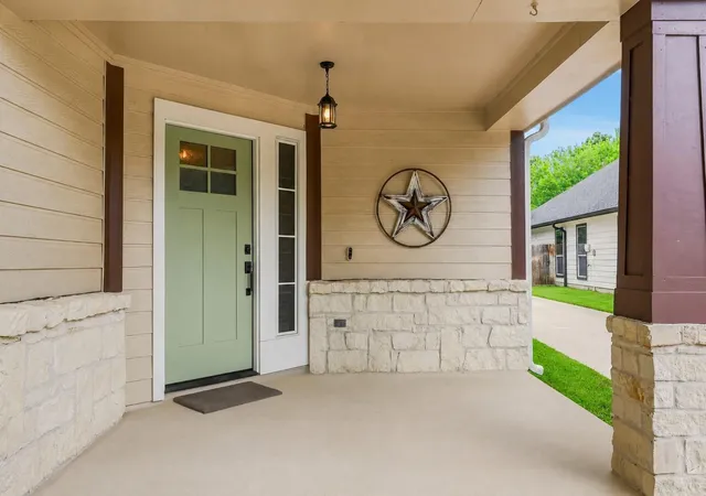 2nd image of 12739 Whistling Springs Dr, Humble, TX 77346 | MLS# 68112105