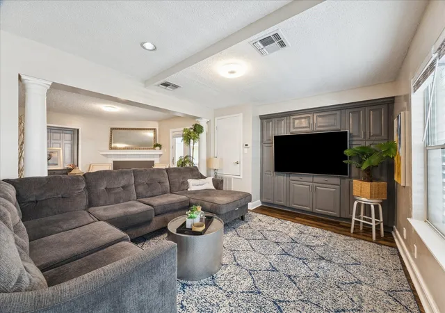 3rd image of 1330 Coral Way, Galveston, TX 77554 | MLS# 14586391