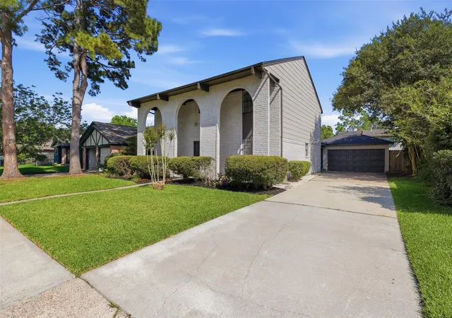 5th image of 16306 Mill Point, Houston, TX 77059 | MLS# 46340375