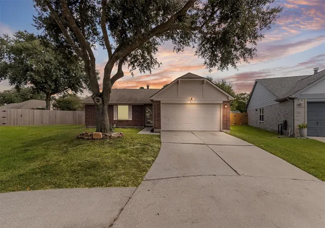 Photo 2 of Sale Pending at 19706 Centerlake Ln, Spring, TX 77379 | MLS# 6769428 | Listing updated on 2026-09-13