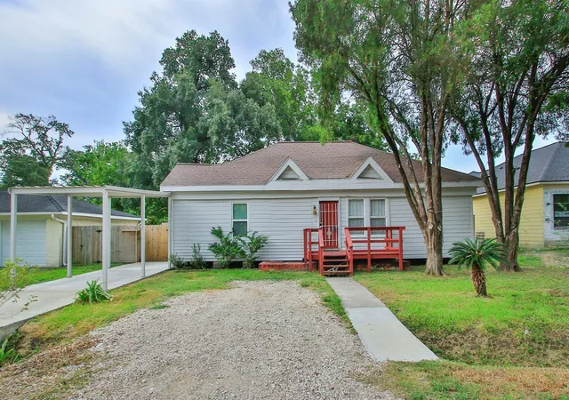 Photo 1 of Single family home for sale at 2703 Areba St, Houston, TX 77091 | MLS# 92649575 | Listing updated on 2026-10-07