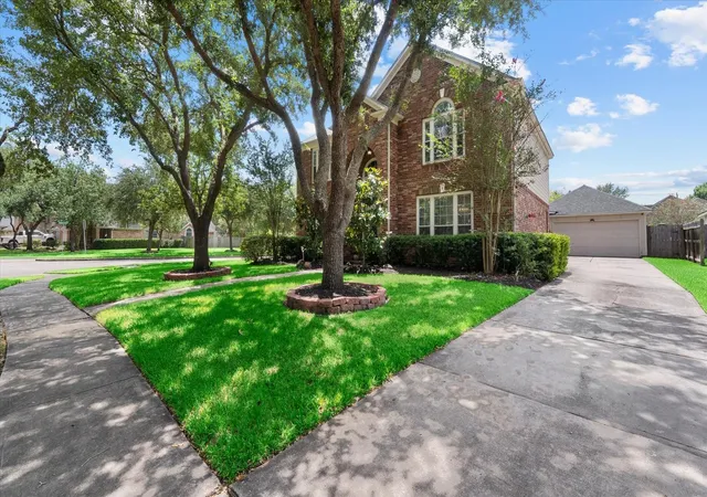 4th image of 406 Silver Creek Cir, Richmond, TX 77406 | MLS# 31201882