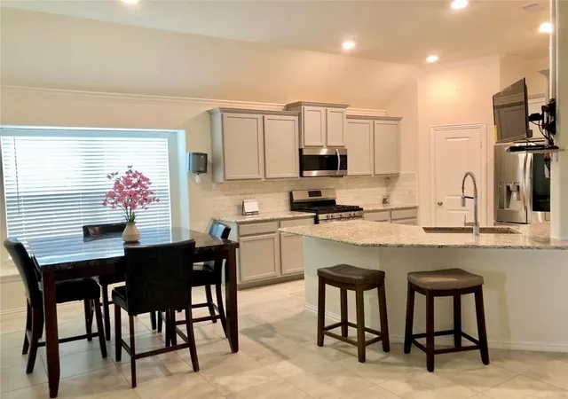 Photo 4 of Single family home for sale at 2923 Millstream Ct, Dickinson, TX 77539 | MLS# 7960143 | Listing updated on 2026-09-08