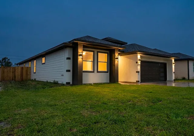 Photo 2 of Sale Pending at 1065 Road 5203, Cleveland, TX 77327 | MLS# 92853915 | Listing updated on 2026-10-14