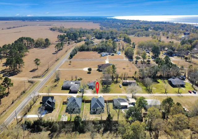 Homes for sale in Anahuac, TX | 118 Nelson Rd, Anahuac, TX 77514 | MLS# 86295612