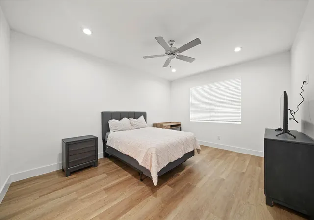 Photo 3 of Single family home for sale at 2510 Gray St, Houston, TX 77003 | MLS# 92132293 | Listing updated on 2026-09-08