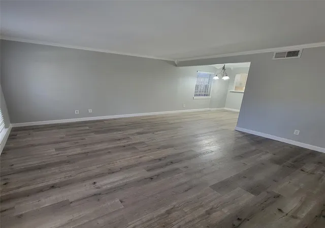 4th image of 5210 Arboles Dr, Houston, TX 77035