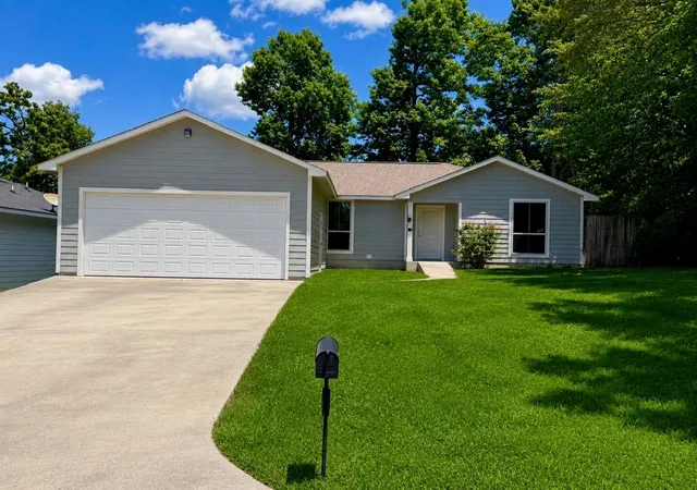 1st image of 422 Pine Harbor Dr, Onalaska, TX 77360 | MLS# 35431070