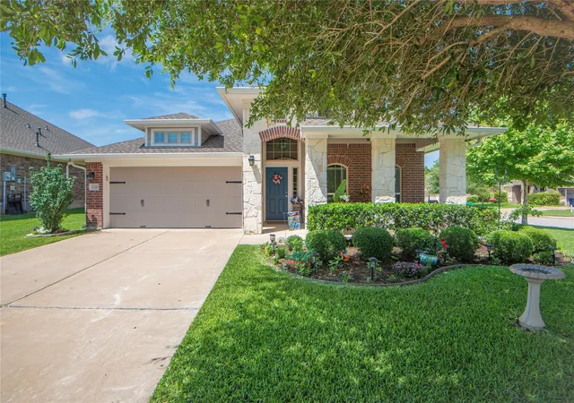 Homes for sale in Brenham, TX | 2200 Infield Ct, Brenham, TX 77833 | MLS# 25165709