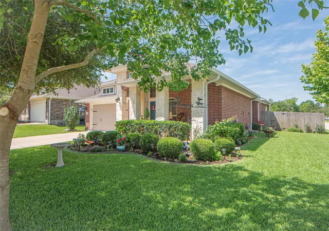 Homes for sale in Brenham, TX | 2200 Infield Ct, Brenham, TX 77833 | MLS# 25165709