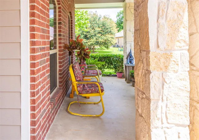 Homes for sale in Brenham, TX | 2200 Infield Ct, Brenham, TX 77833 | MLS# 25165709