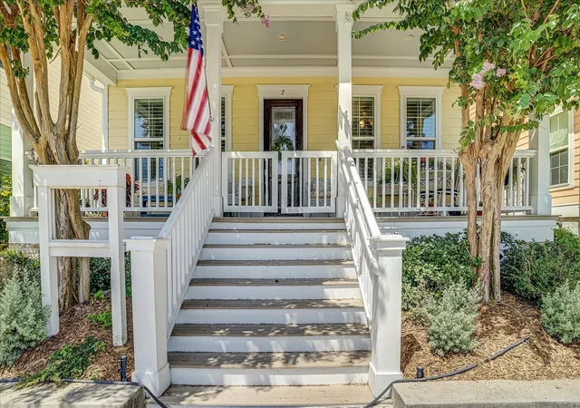 Photo 3 of Single family home for sale at 7 Sunrise Row, Galveston, TX 77554 | MLS# 47076721 | Listing updated on 2026-09-19