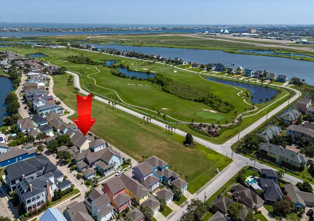 Photo 4 of Single family home for sale at 7 Sunrise Row, Galveston, TX 77554 | MLS# 47076721 | Listing updated on 2026-09-19