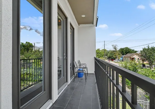 Photo 3 of Sale Pending at 1608 Harrington St, Houston, TX 77009 | MLS# 64347747 | Listing updated on 2026-09-10