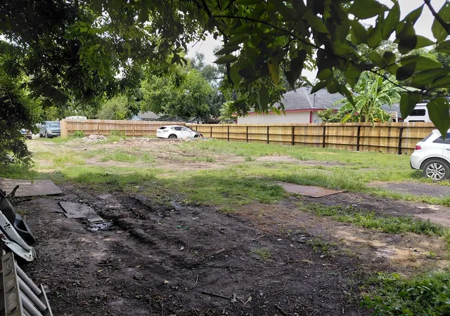 Photo 3 of Land for sale at 3210 Oklahoma St, Houston, TX 77093 | MLS# 29991956 | Listing updated on 2026-08-12