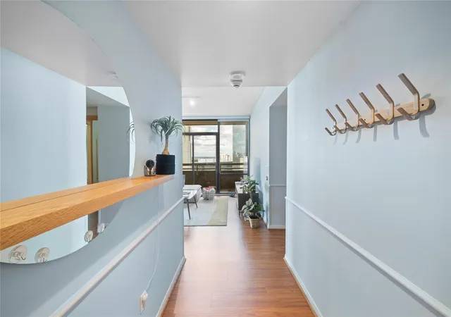 2nd image of 15 Greenway Plz #25J, Houston, TX 77046 | MLS# 51140783