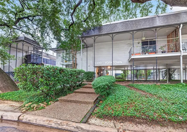 2nd image of 3300 Yorktown St #28, Houston, TX 77056 | MLS# 67985111