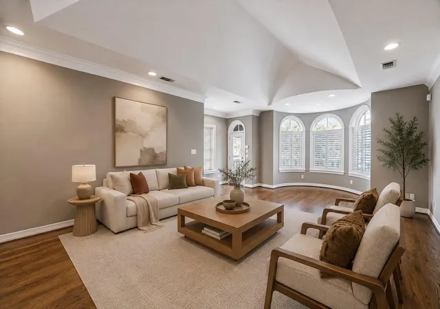Photo 2 of Townhouse for sale at 5417 Dickson St #B, Houston, TX 77007 | MLS# 28978194 | Listing updated on 2026-10-09