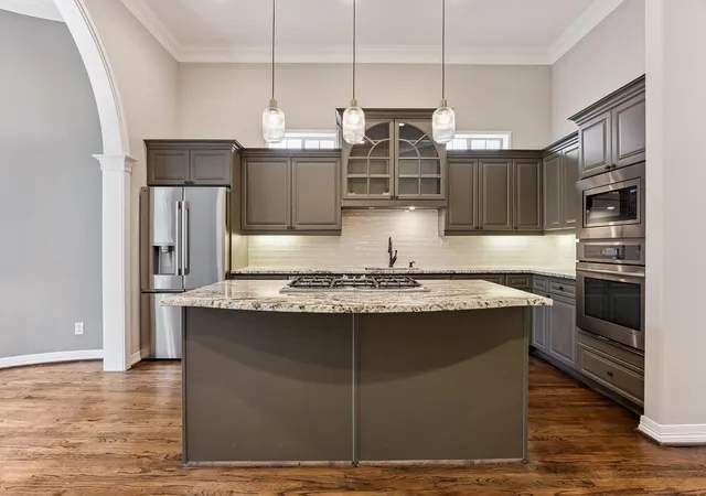 Photo 3 of Townhouse for sale at 5417 Dickson St #B, Houston, TX 77007 | MLS# 28978194 | Listing updated on 2026-10-09