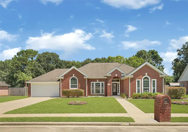 Photo 1 of Single family home for sale at 110 Regal Ln, Liberty, TX 77575 | MLS# 3460248 | Listing updated on 2026-09-17
