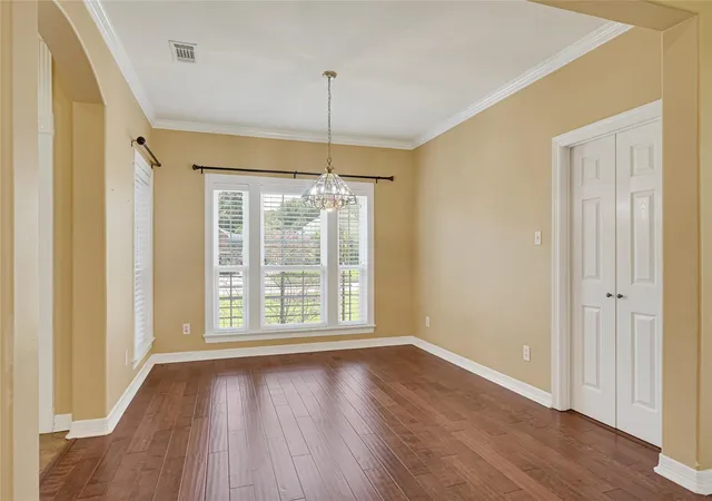 Photo 4 of Single family home for sale at 110 Regal Ln, Liberty, TX 77575 | MLS# 3460248 | Listing updated on 2026-09-17