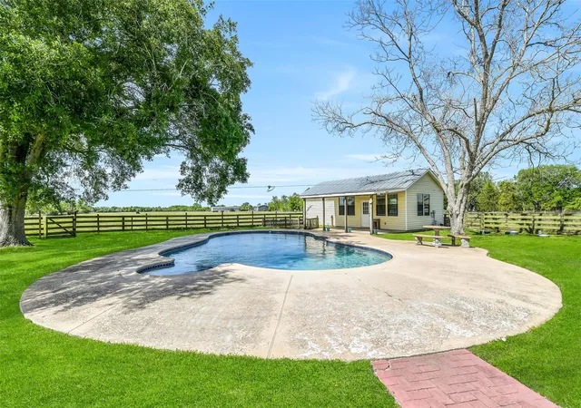 2nd image of 3358 County Road 172, Alvin, TX 77511 | MLS# 9636393