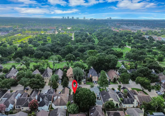 Homes for sale in Houston, TX | 2210 Linea Del Pino St, Houston, TX 77077 | MLS# 25858975