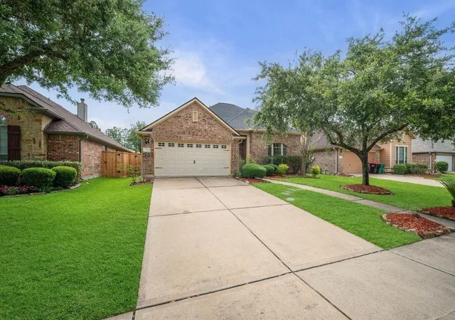 Photo 3 of Single family home for sale at 23147 Tranquil Springs Ln, Katy, TX 77494 | MLS# 5541946 | Listing updated on 2026-09-11