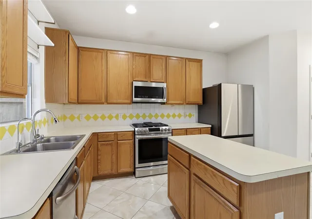 Photo 4 of Single family home for sale at 14419 Heron Marsh Dr, Cypress, TX 77429 | MLS# 10350684 | Listing updated on 2026-08-21