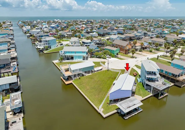 Photo 3 of Single family home for sale at 22127 Zapata Dr, Galveston, TX 77554 | MLS# 93005243 | Listing updated on 2026-09-10